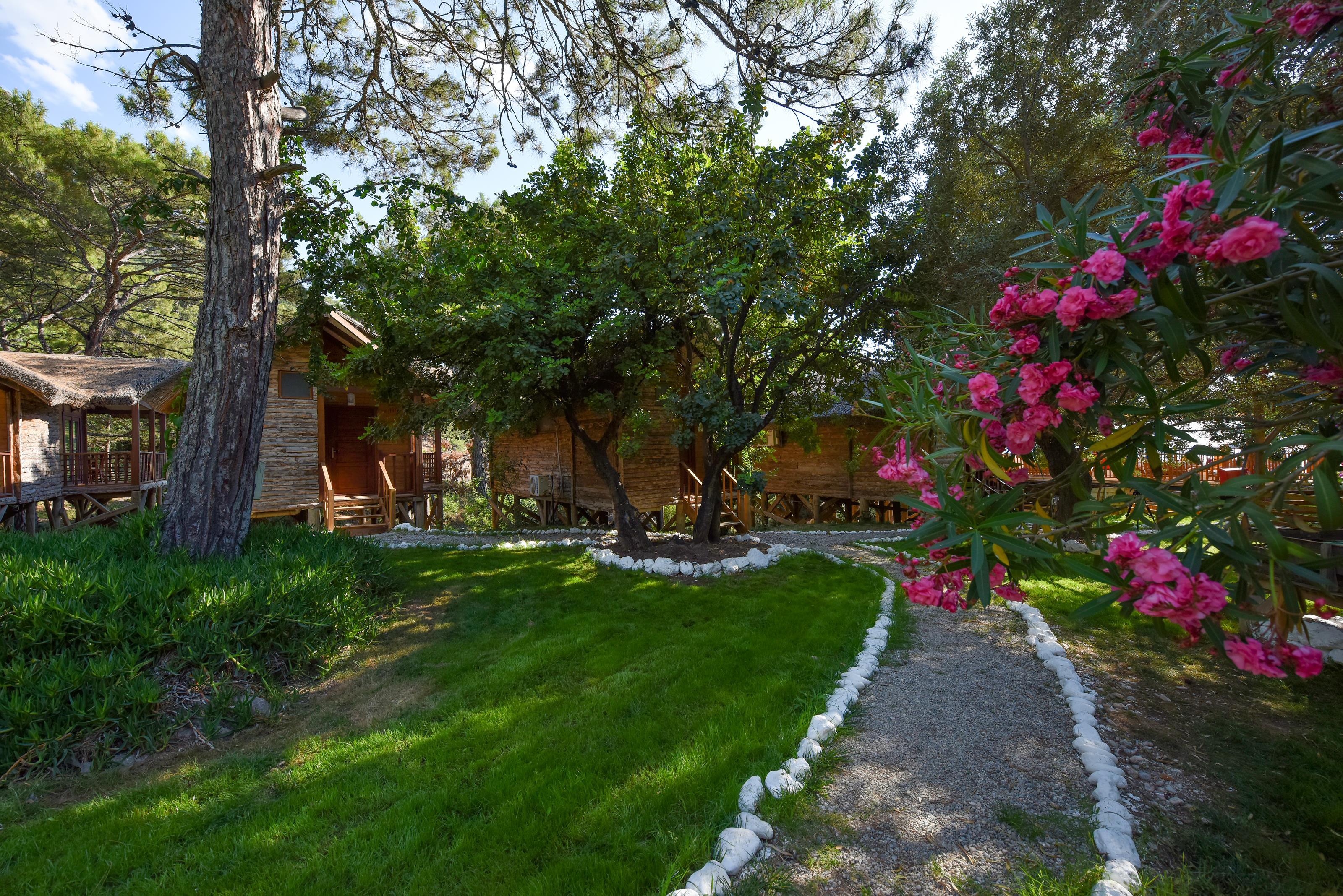 Sea Valley Lodge فاراليا المظهر الخارجي الصورة