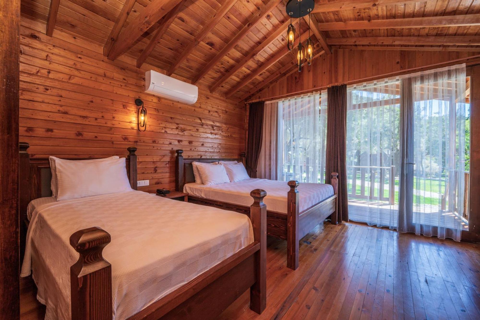 Sea Valley Lodge فاراليا المظهر الخارجي الصورة